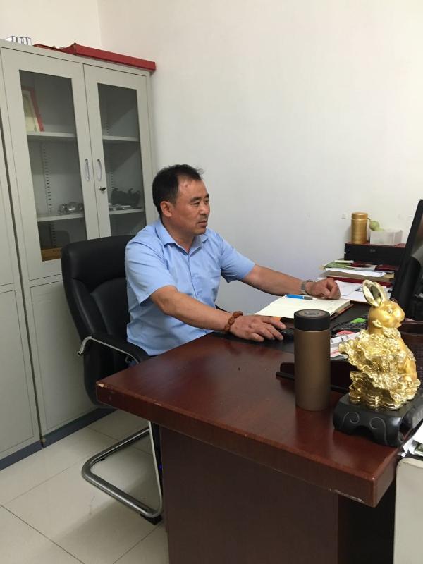作風彰顯本色，形象就是感召——常務副總徐斌